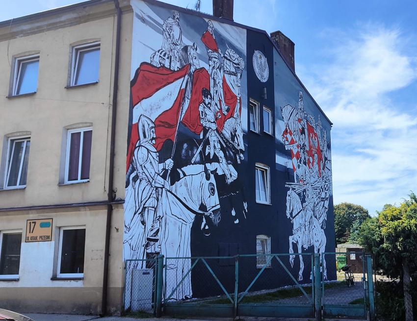 Mural w Wieluniu jako kontynuacja historycznego szlaku polskiego oręża w województwie łódzkim